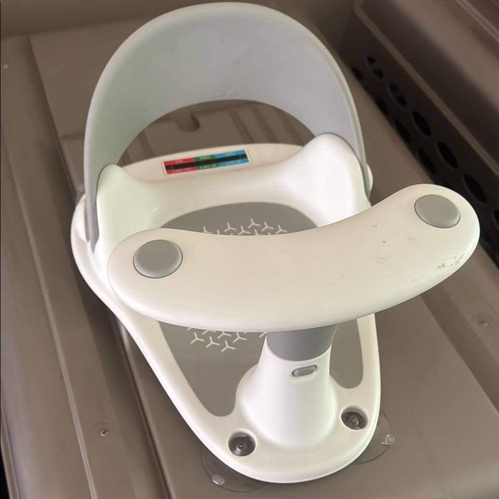 White Baby Bath Seat